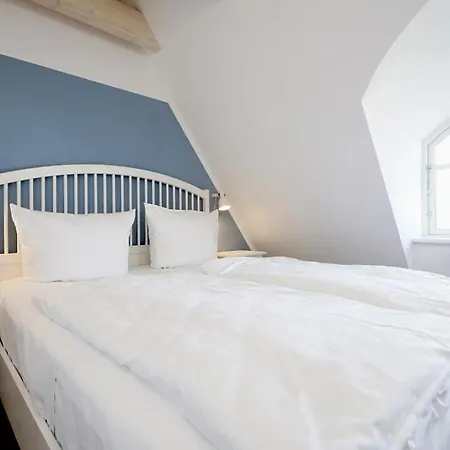 Casa de Férias Stechelhus Doppelhaushaelfte Groß Schwansee